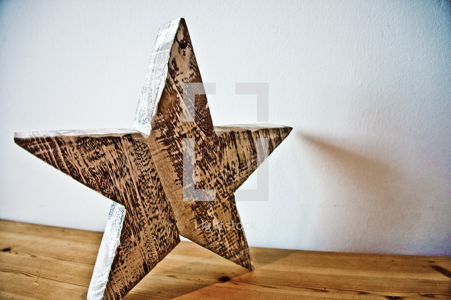 wood star 